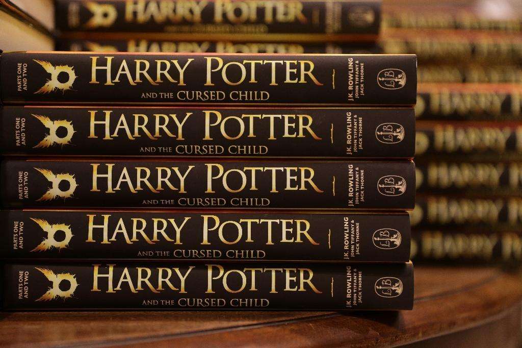 Harry Potter play tops French bestseller list... in English
