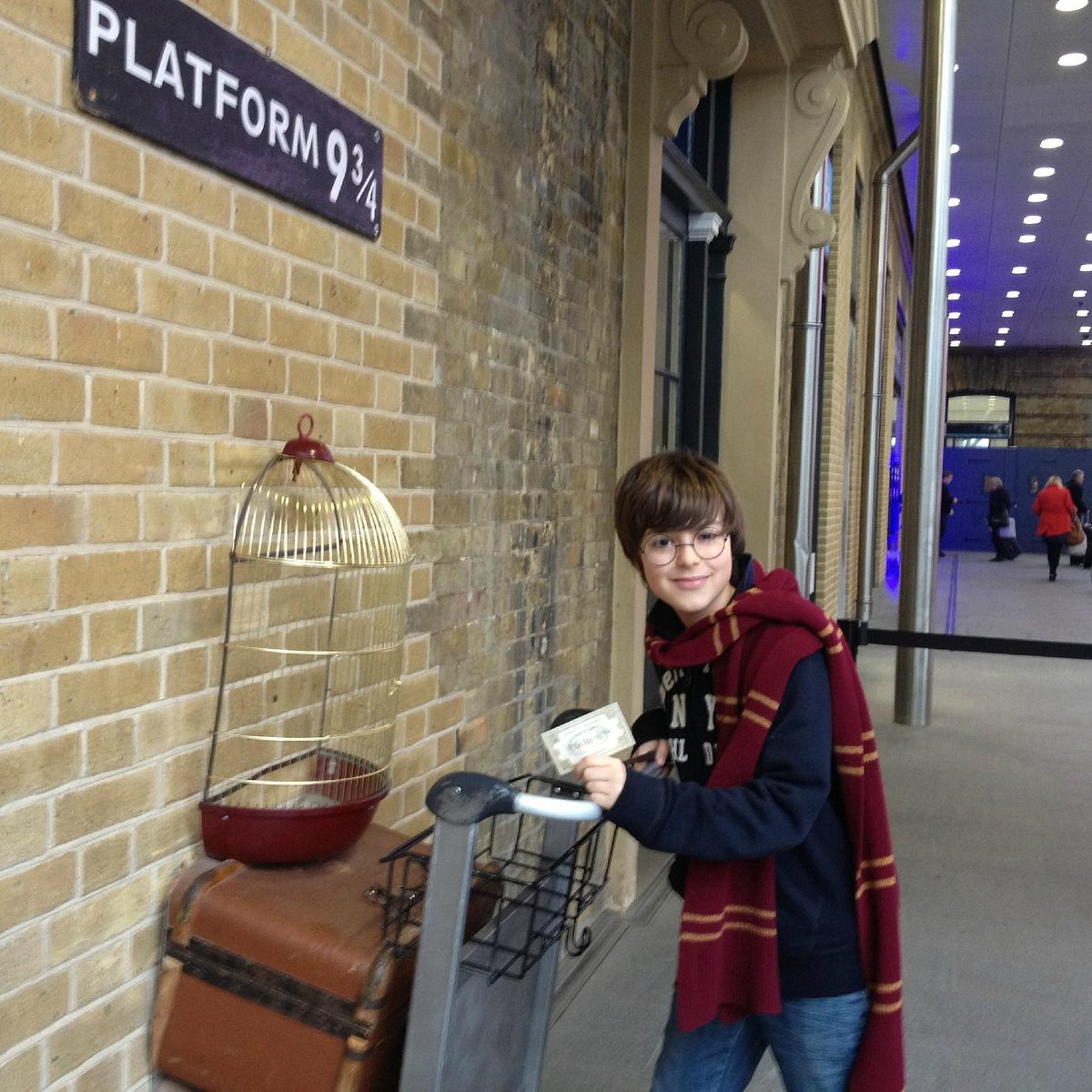 Harry Potter Shop at Platform 9 3/4 (London)