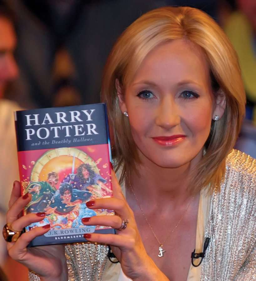 READ THIS! J.K. Rowlings Alternate Ending To HARRY POTTER AND THE ...