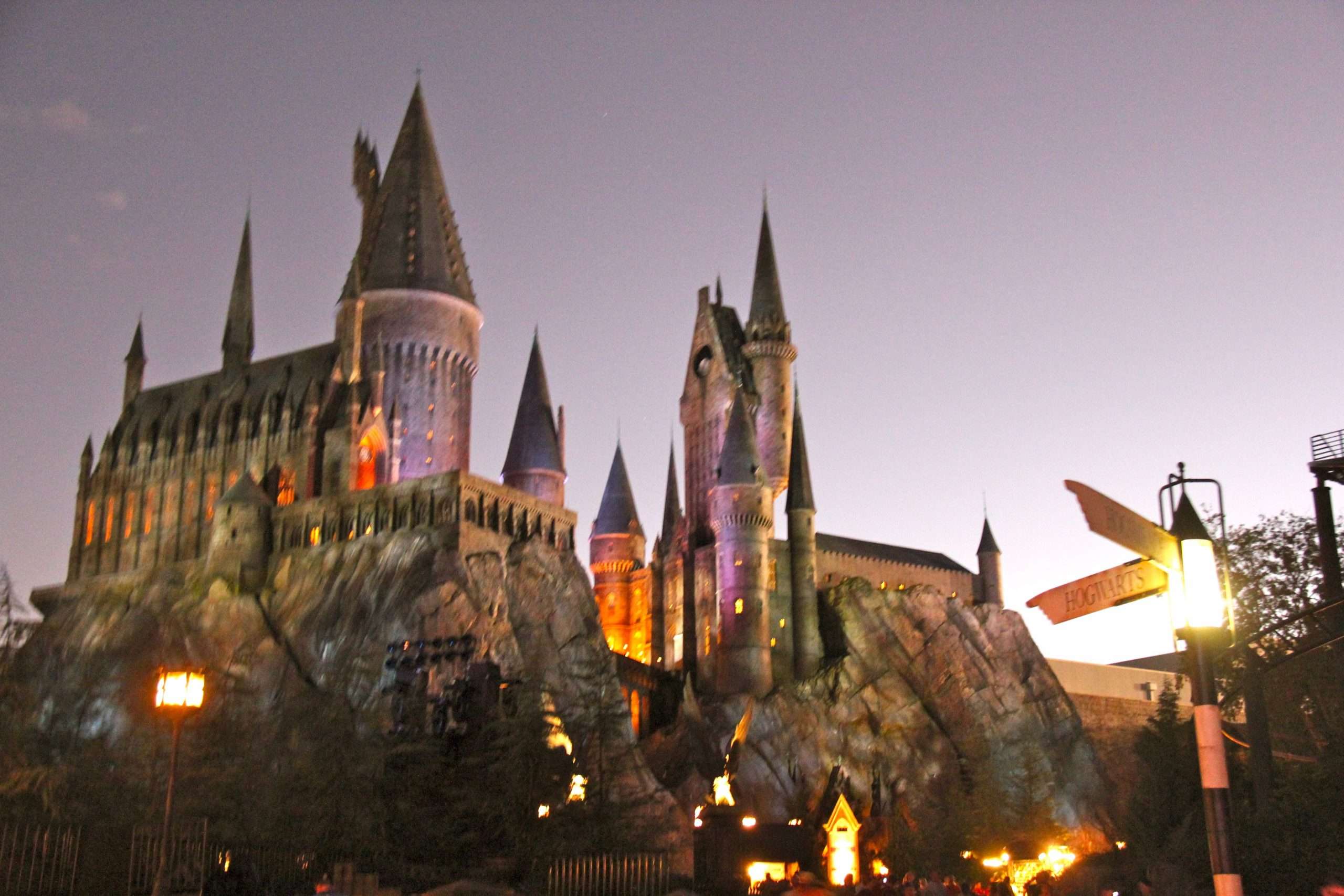 The Wizarding World of Harry Potter, Hogwarts Castle, Universal Studios ...